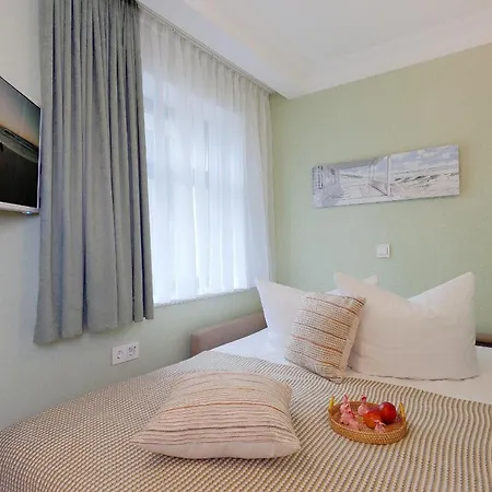 Waldschloss App 2 * Херингсдорф