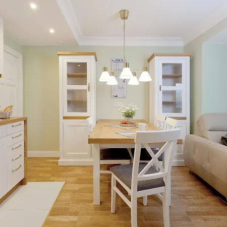 Waldschloss App 2 * ゼーバート・ヘリングスドルフ